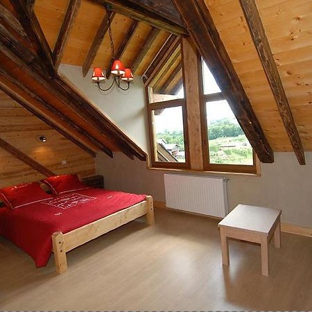 Chalet La Ferme de Noemie Mercury-Gémilly Kamer foto
