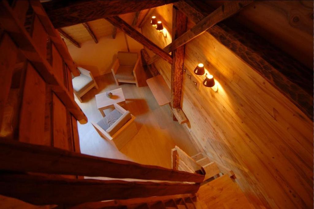 Chalet La Ferme de Noemie Mercury-Gémilly Buitenkant foto
